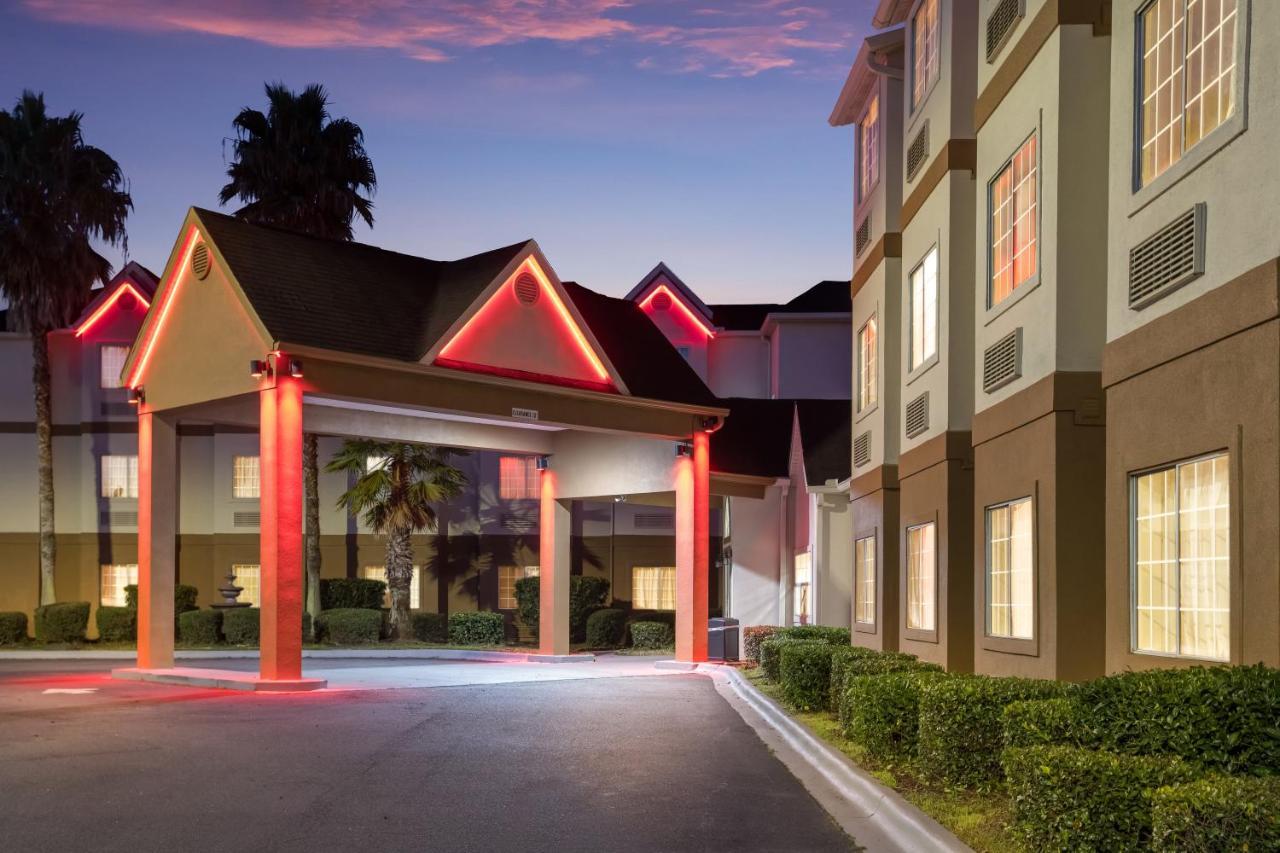 Red Roof Inn Plus+ & Suites Savannah - I-95 Zewnętrze zdjęcie